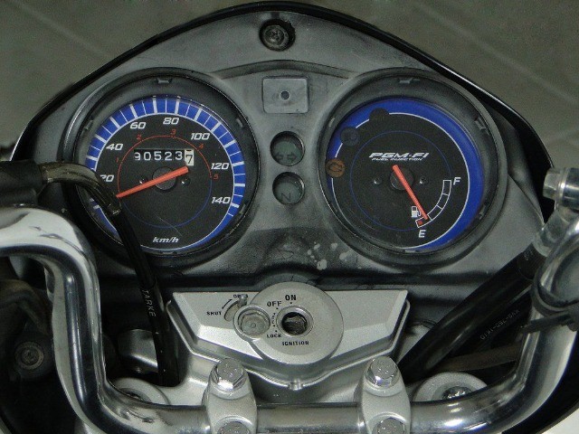 TITAN CINZA ESD IMPECÁVEL