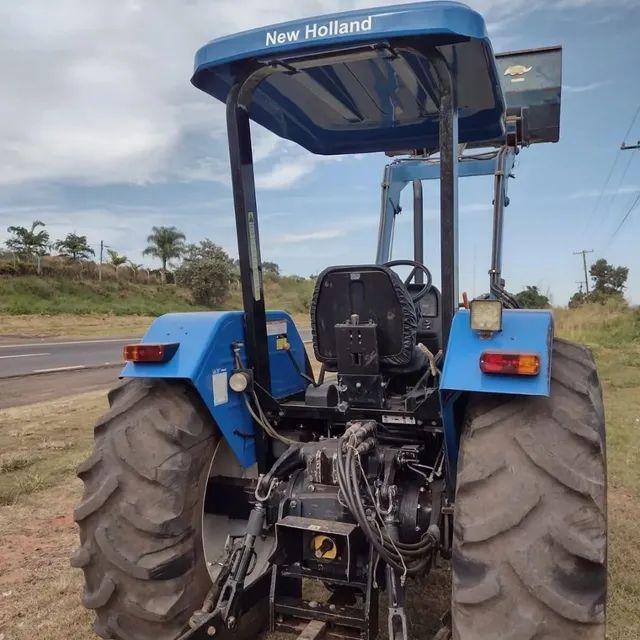 TRATOR NEW HOLLAND (TL85) 4x4 - Foto 3