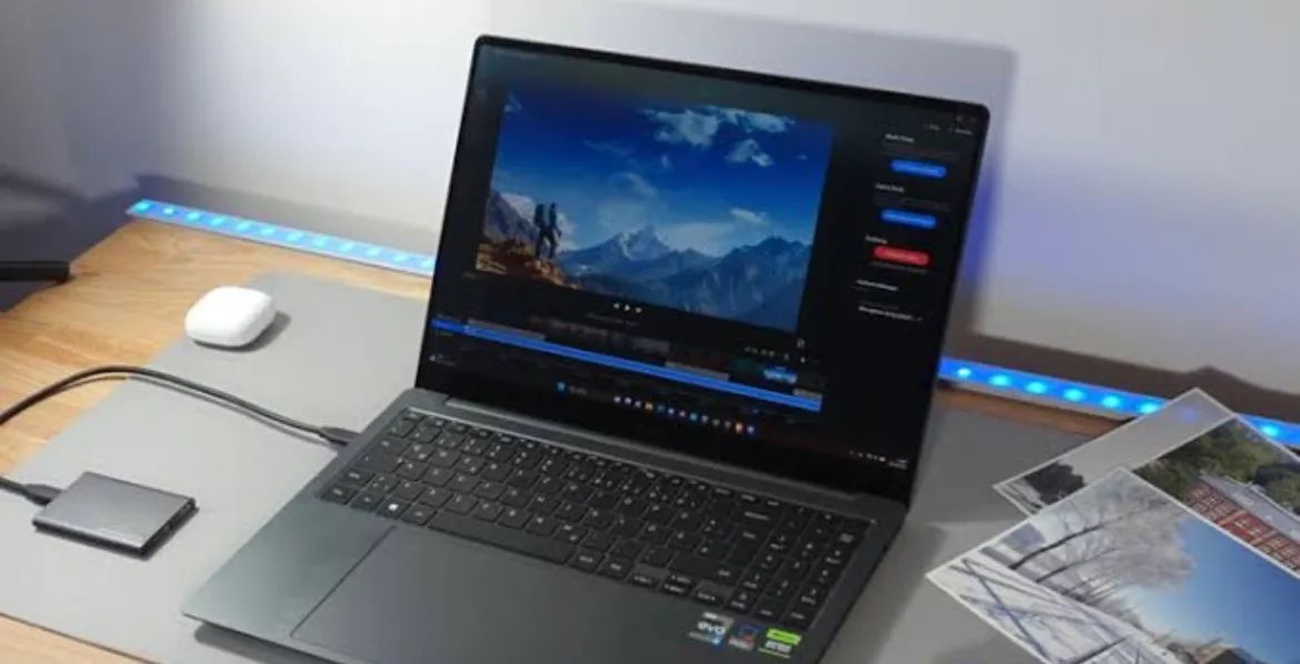Notebook Samsung Galaxy Book3 Ultra - Foto 2