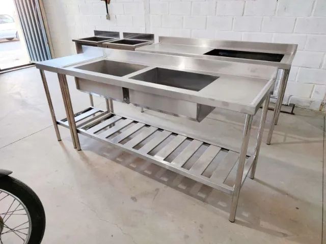 Pia inox com 2 cubas sob medida