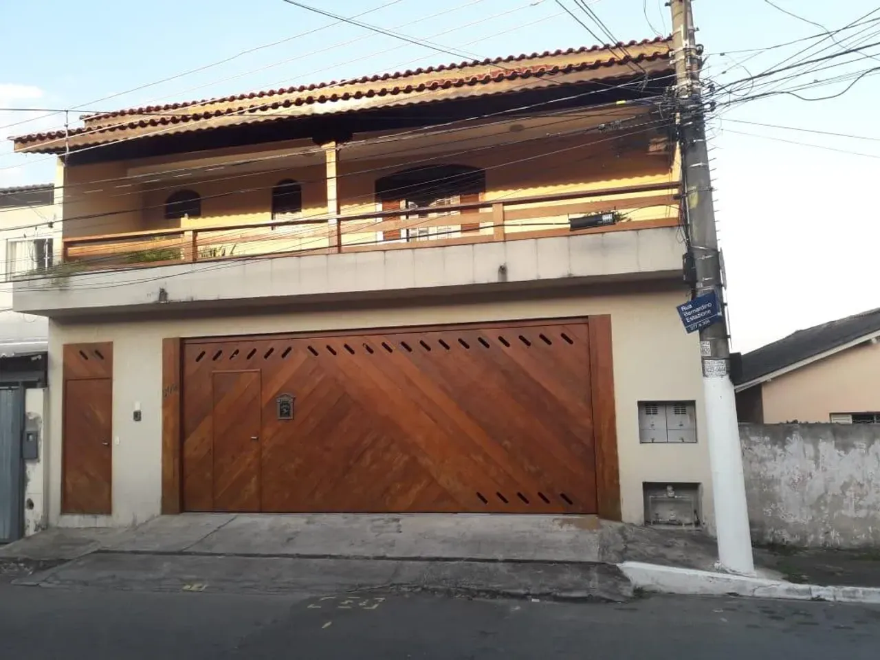 Sobrado para Venda em São Paulo, Vila das Belezas, 7 dormitórios, 4 suítes, 2 banheiros, 3