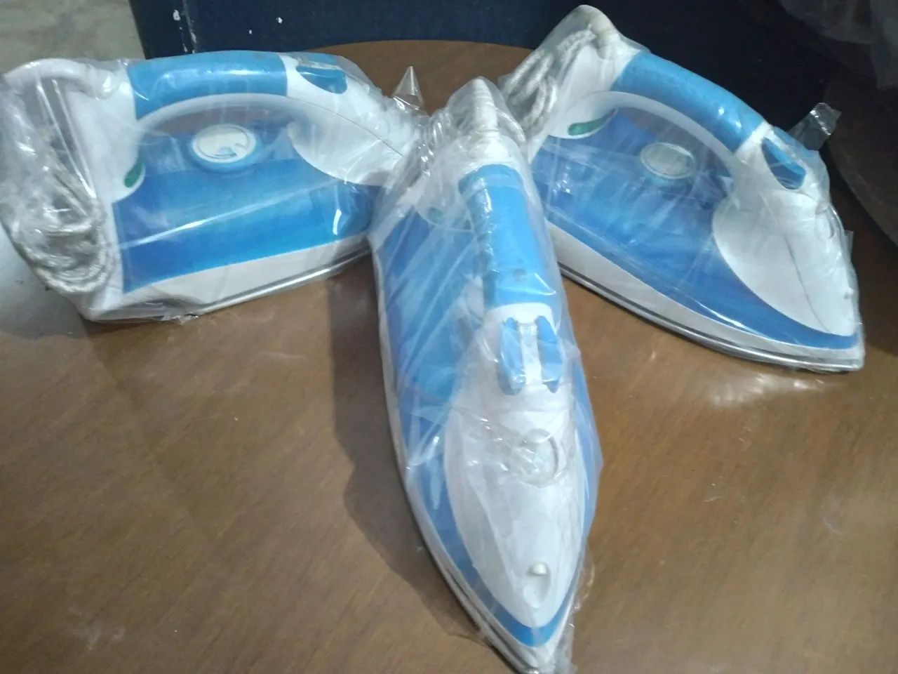 Batedeira philips walita  3 peças + 3 ferro elétrico a vapor  celta - Foto 6