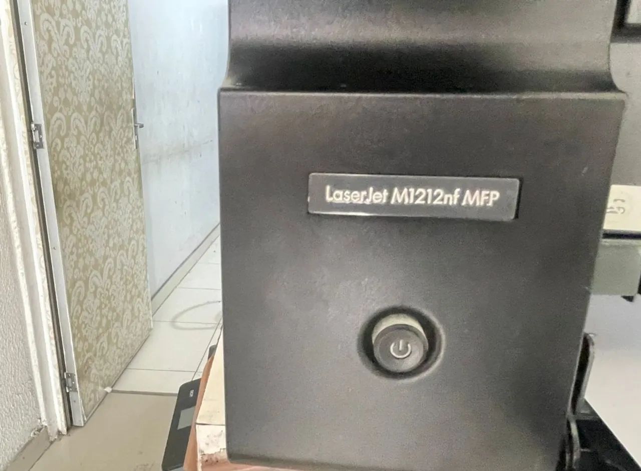 Impressora Multifuncional HP LaserJet M1212nf f - Foto 2