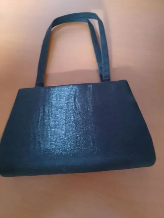 Bolsa de mão preta elegante de mão e ombro, sem uso  - Foto 2