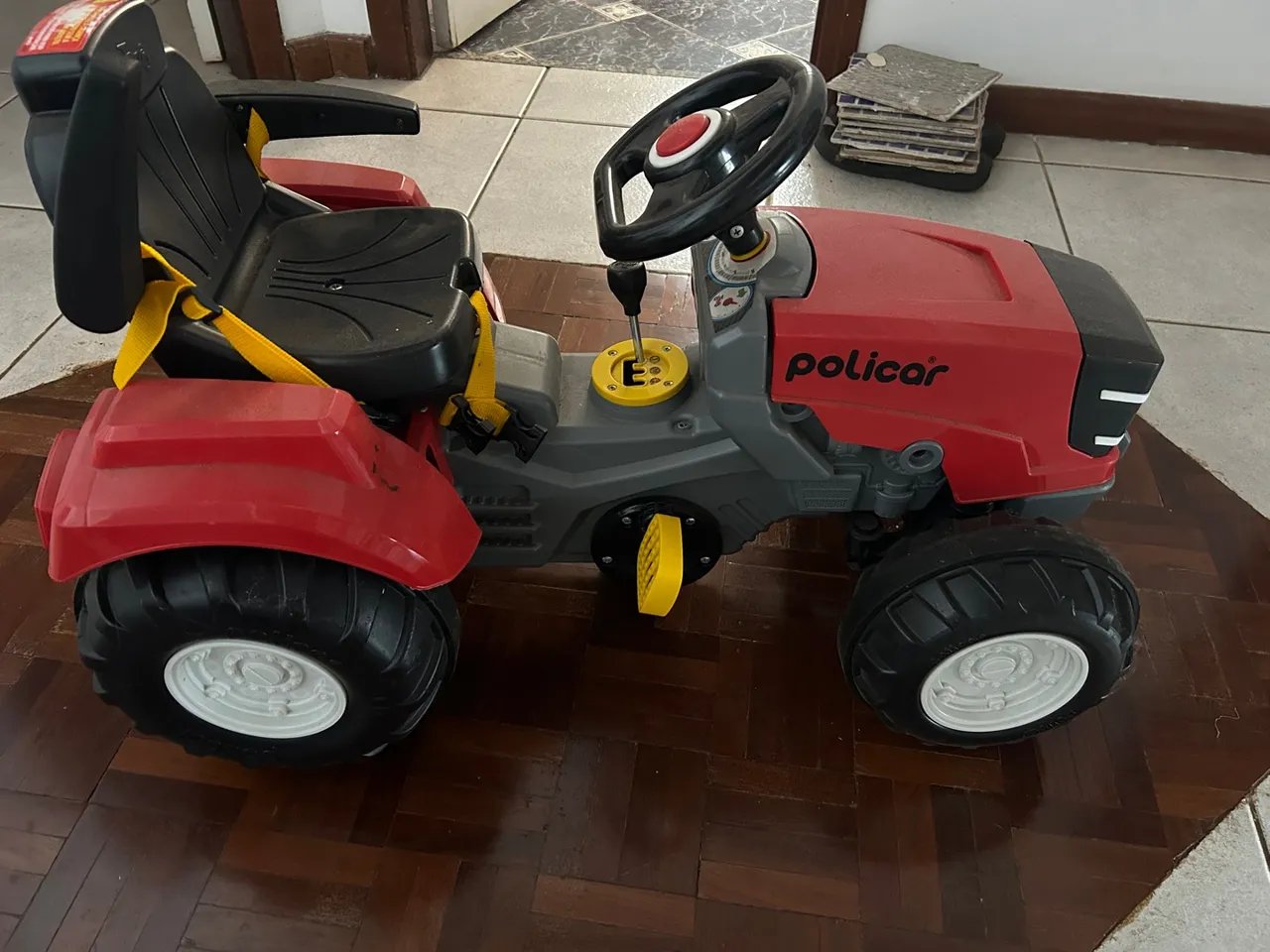 Trator Infantil Passeio Pedal Politractor Vermelho - Poliplac