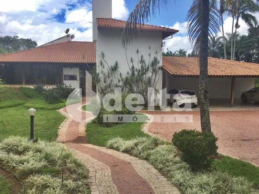 Casa no condomínio Morada do Sol disponível para venda em Uberlândia-MG