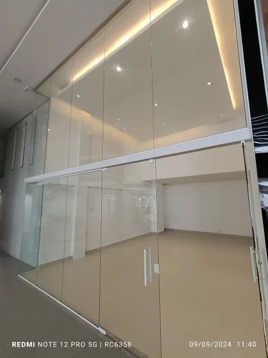 Alugo sala Comercial - Av Efigênio Sales