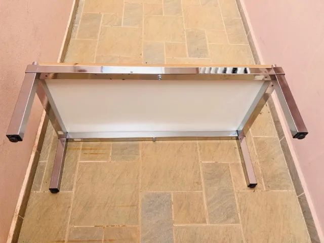 Mesa Baixa De Centro / Dimensões : A=36cm x L= 1,07m x P= 57cm - Foto 3