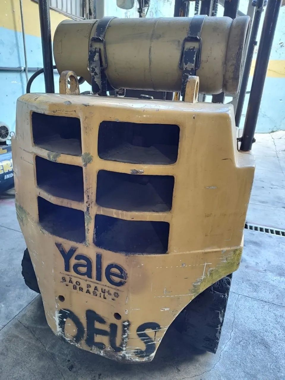 Empilhadeira Yale a gás  - Foto 4