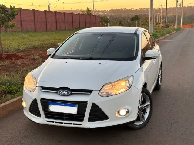 FORD FOCUS SE PLUS 2.0 AT HATCH
