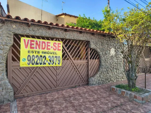 Casa 4 qts, 2 suítes, garagem QNL 10 Conjunto B Taguatinga