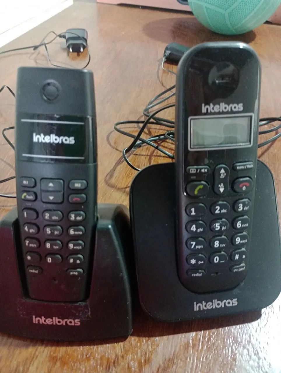 Telefone Intelbras seminovos kit com 2 sem fio ts40 e ts3110 identificar de chamada - Foto 6
