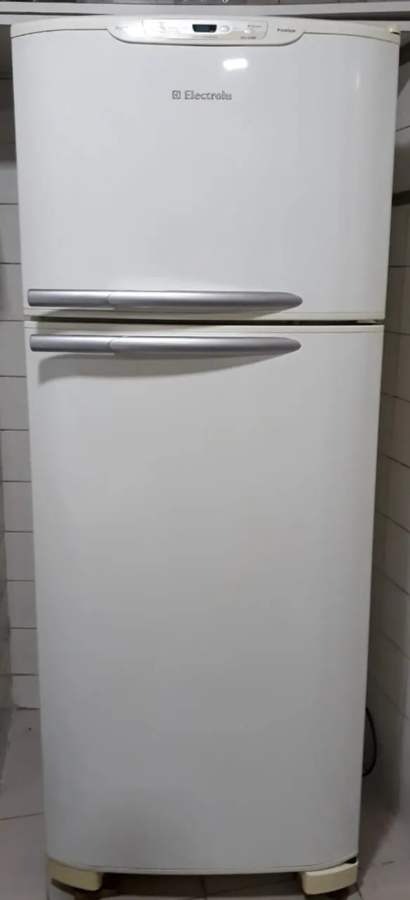 Geladeira Eletrolux Premium DF41 Branca 382 litros *** ACEITO OFERTA ***