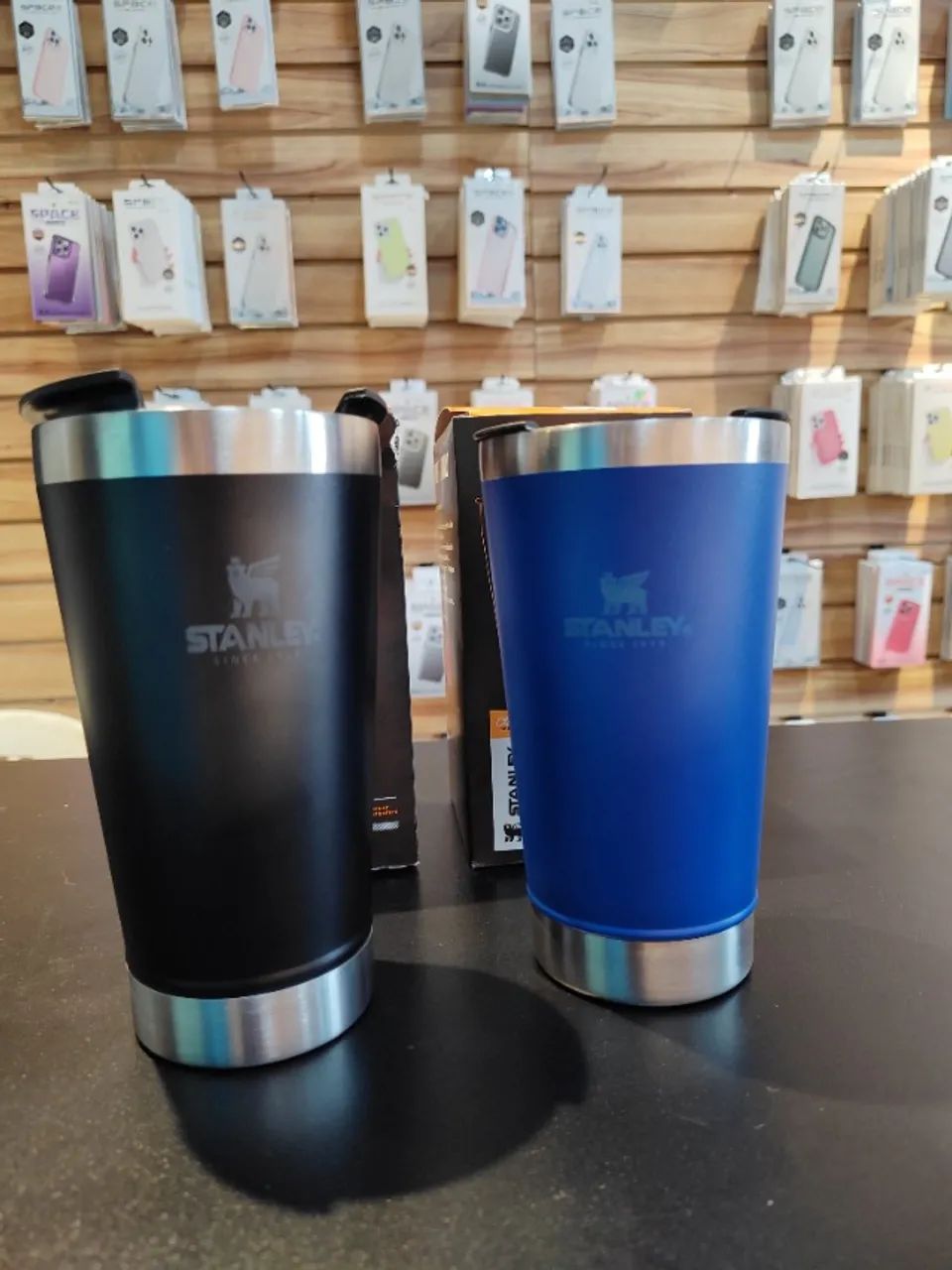 Copo térmico com tampa e abridor de lata - Foto 3