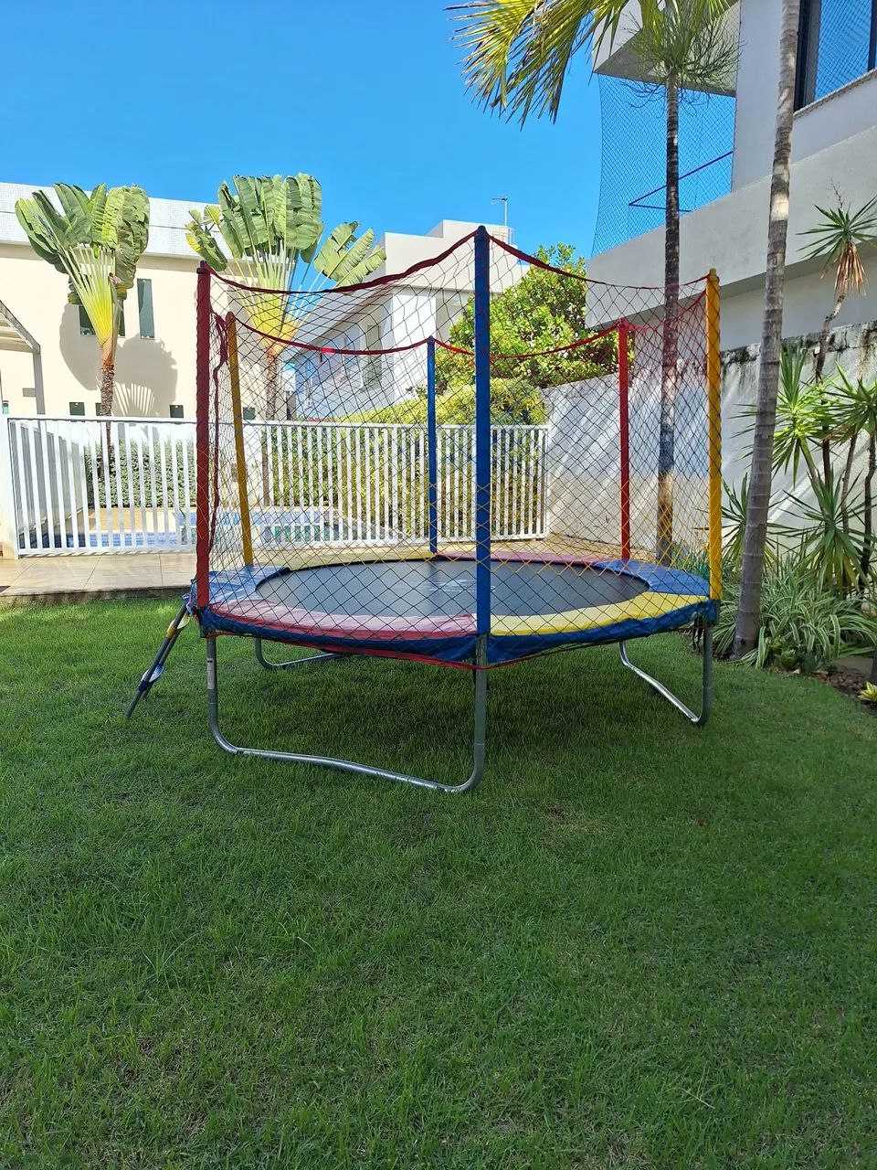 Cama Elástica Infantil com Rede de Proteção - Foto 4