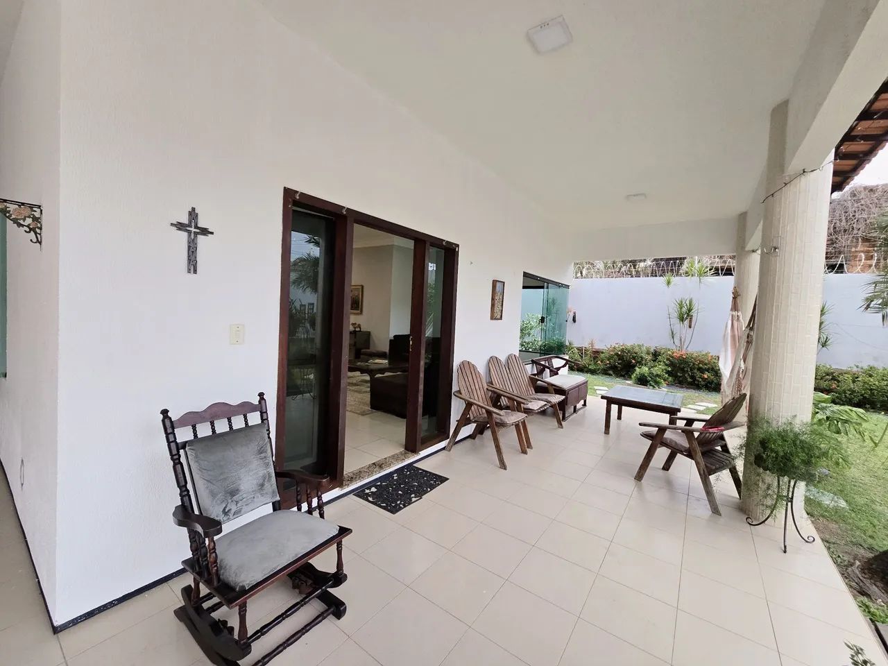 Casa linda e confortável  por Temporada  a 2 minutos da praia - Foto 5