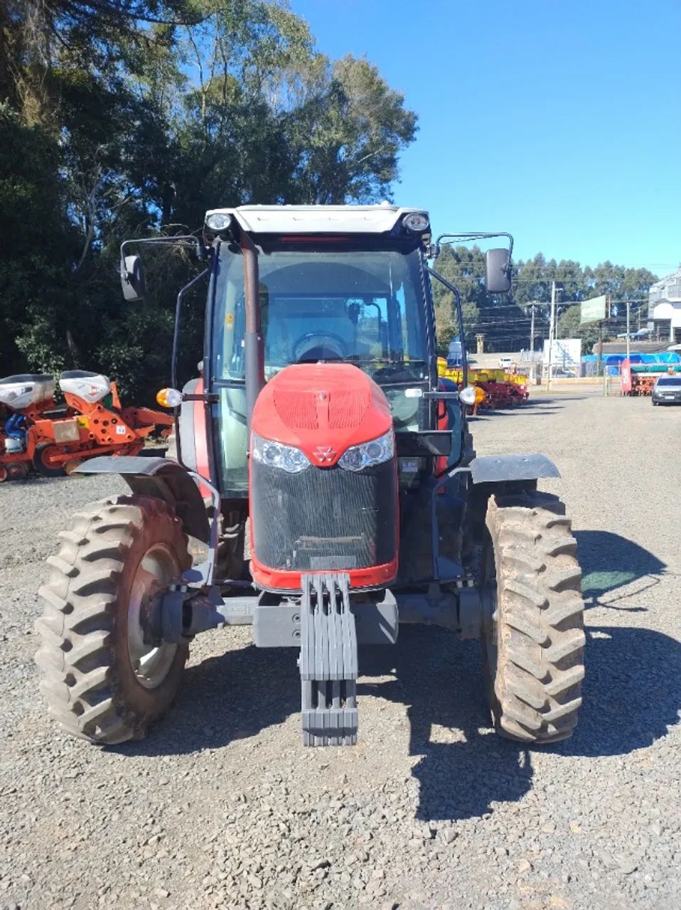 Trator Massey Ferguson - MF 4707. Fabricação 2023 - Foto 3