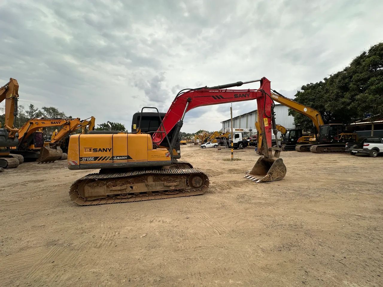 Escavadeira Sany SY135 2014  - Foto 4