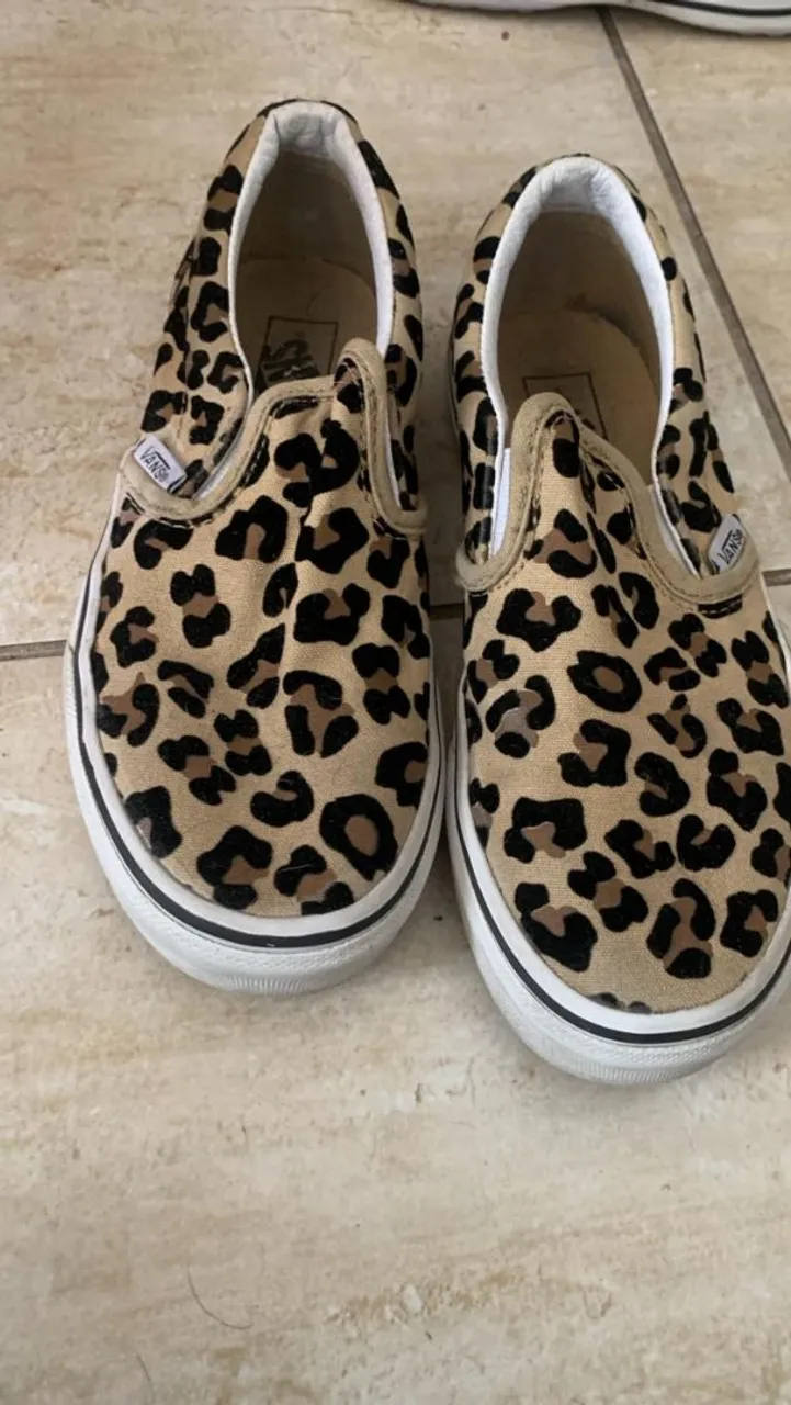 Tênis Vans Infantil Leopardado por 70,00 número 33