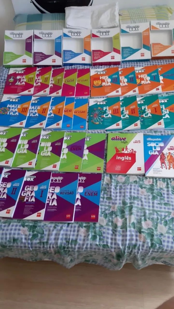 Livros didáticos para vestibular, Enem e ensino médio