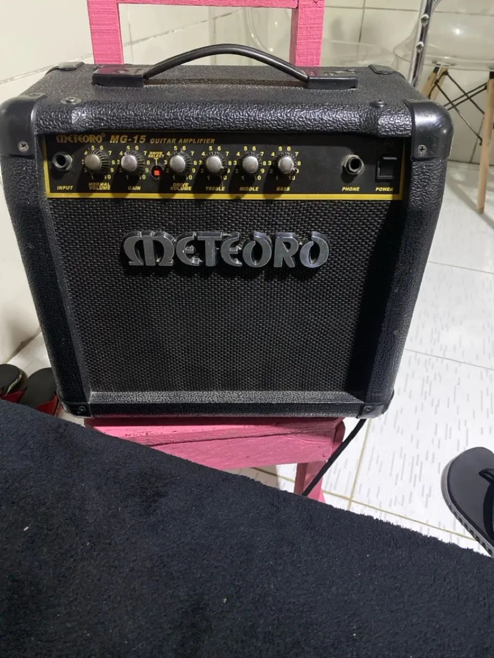 Meteoro Mg-15 guitar amplifier 