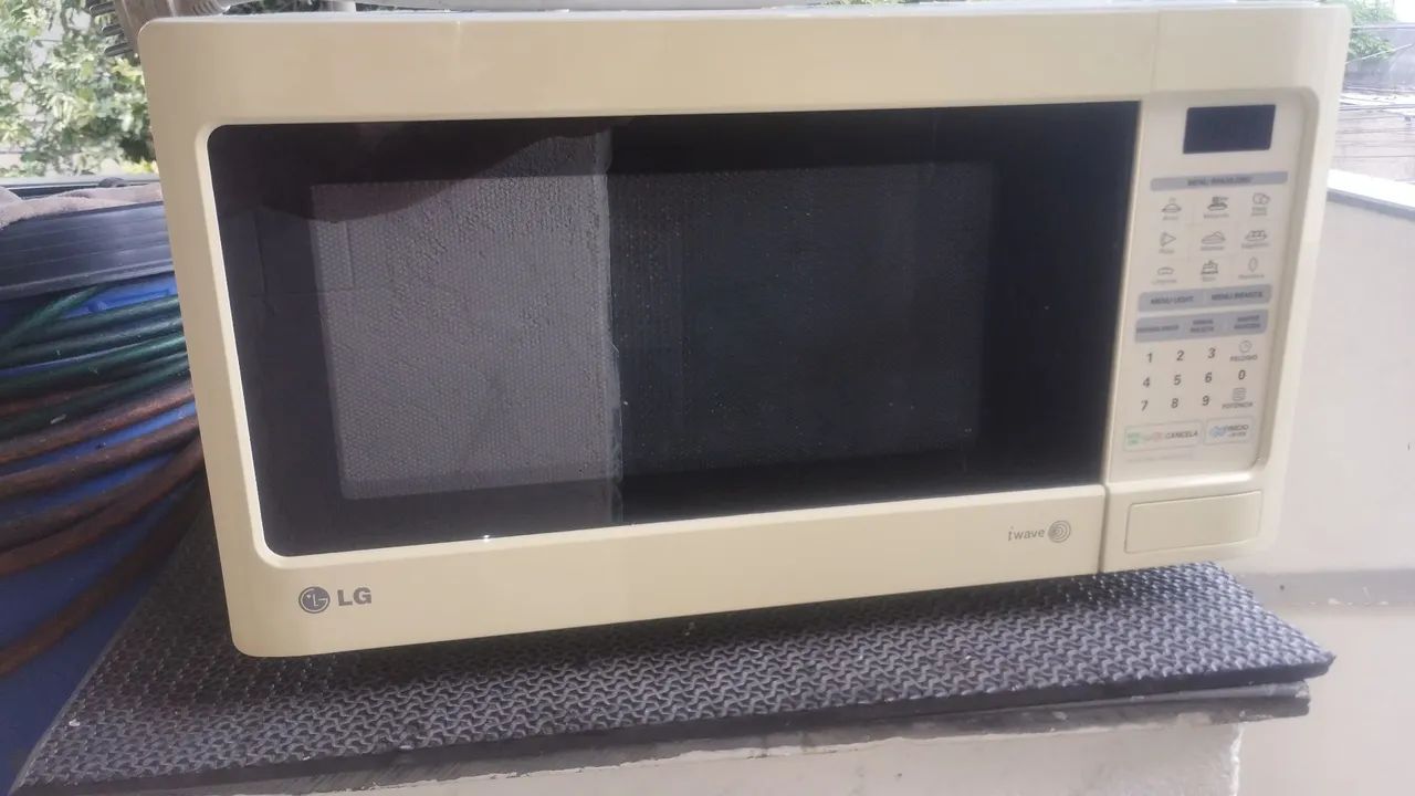 Micro-ondas LG Twave - Usado