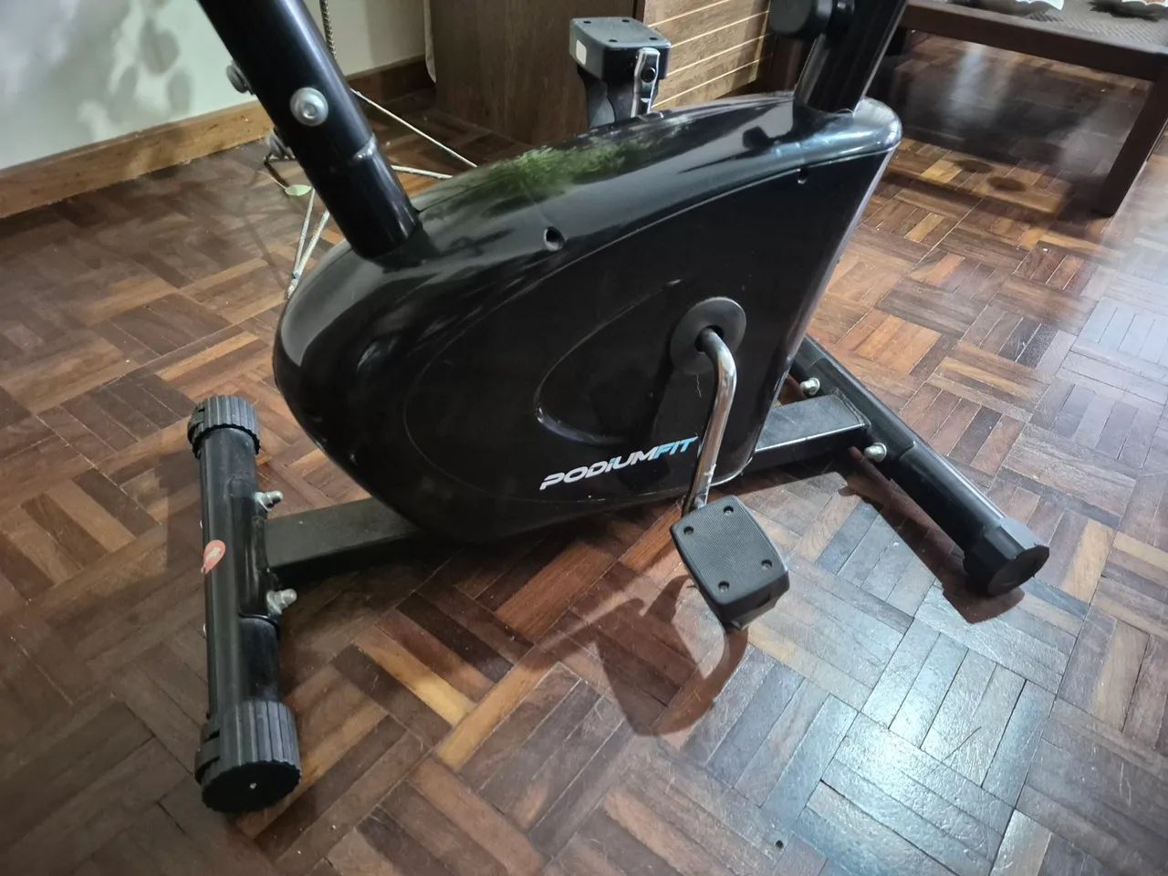 Bicicleta Ergométrica PodiumFit V90 - Magnética - 8 cargas - Foto 4