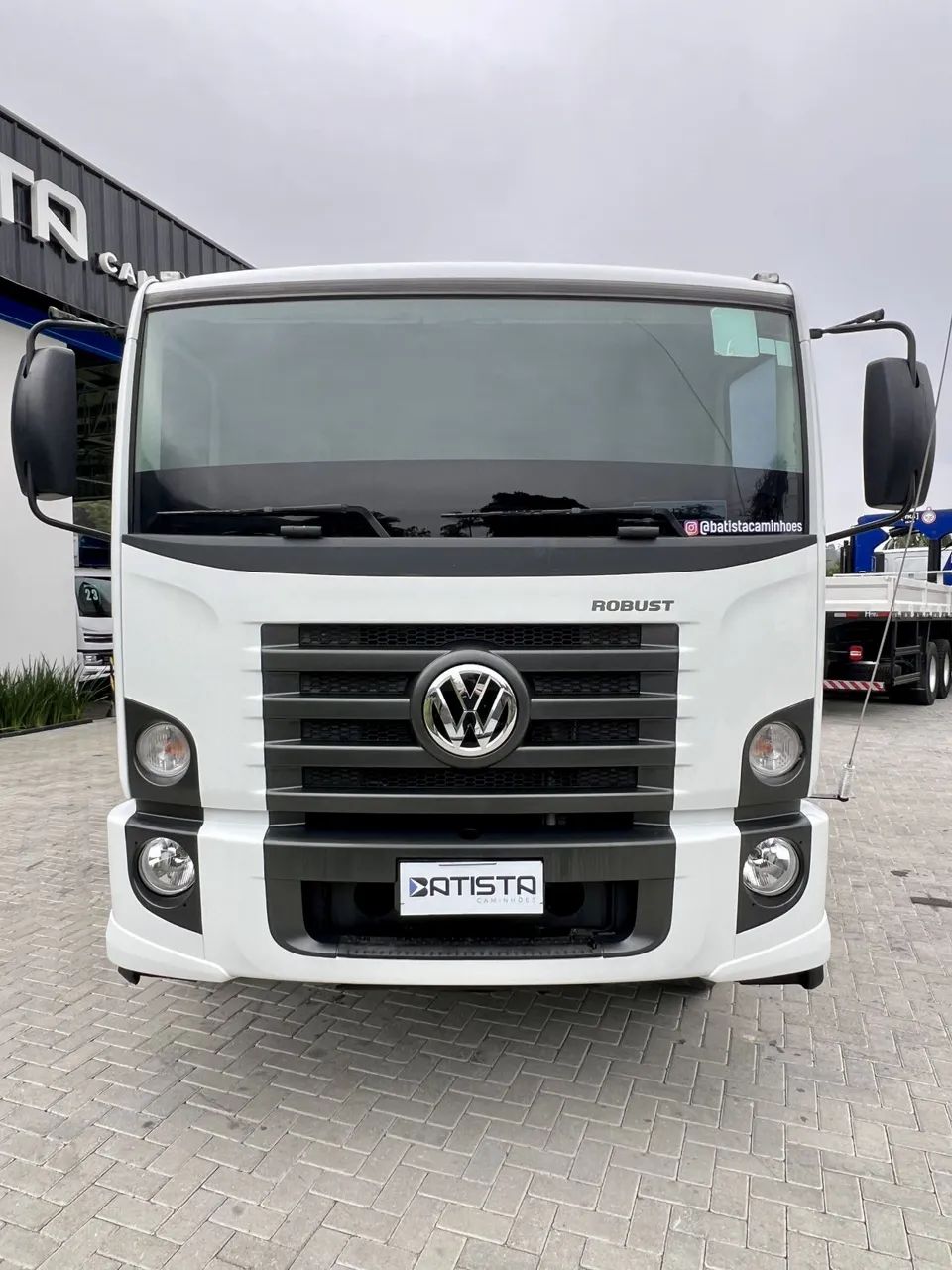 VW 24-260 Truck 6x2 2023 Basculante 12m3 Baixo KM - Foto 2