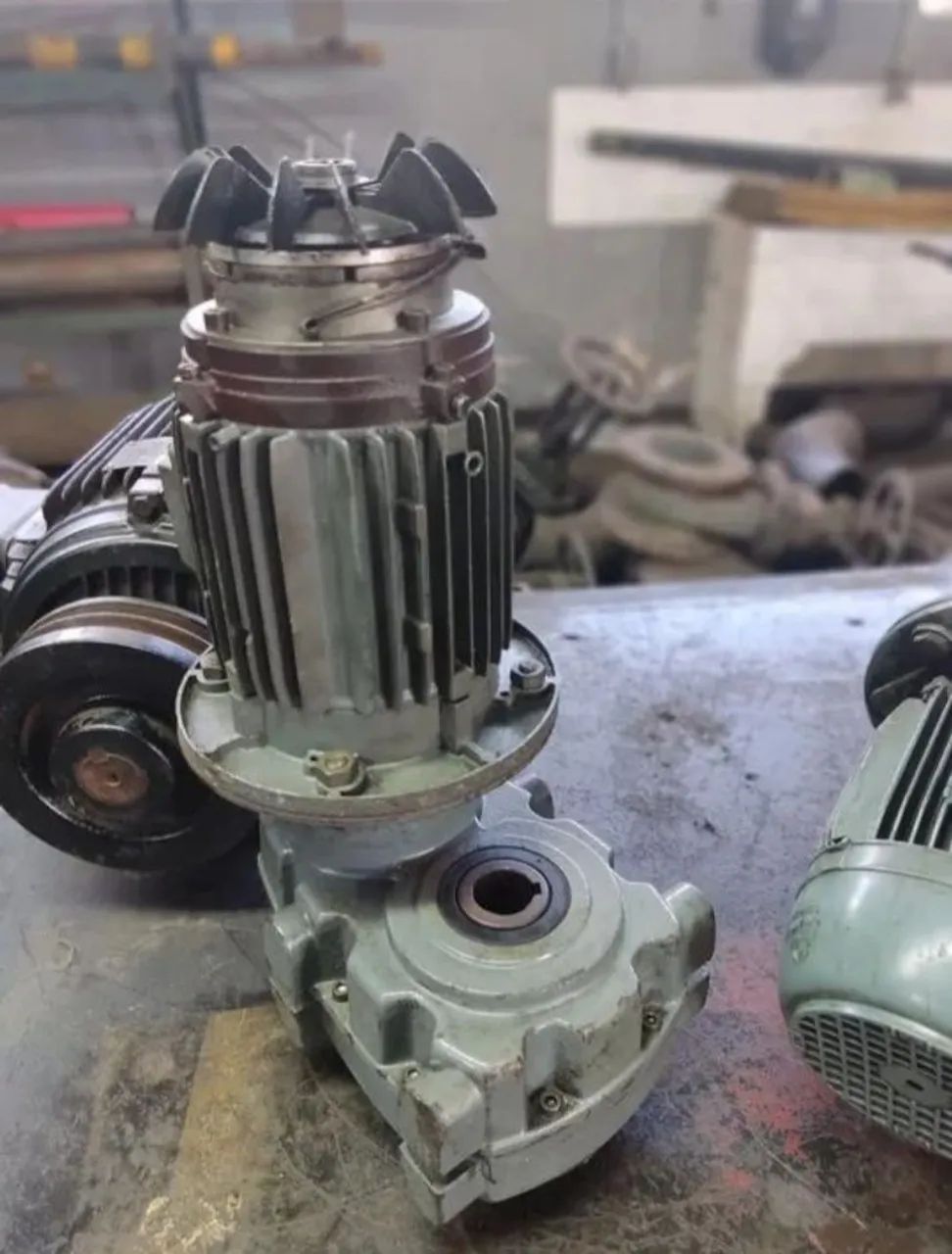 Motoredutor 1 CV trifásico  - Foto 3