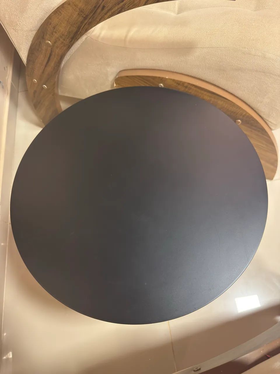 Side table64297636923265123