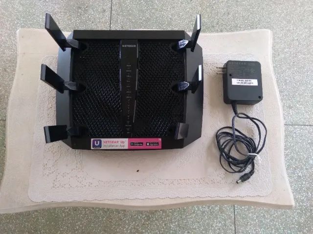 Roteador NetGear UP nighthawk X6S AC 4000 triband Mod R8000P