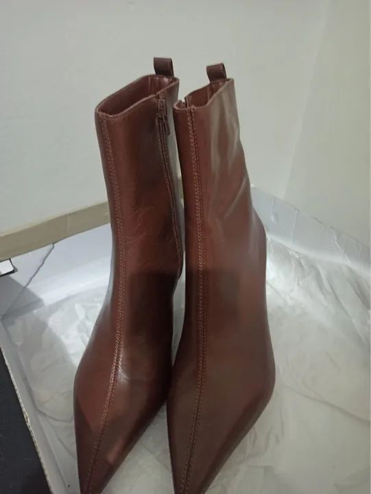 Bota Arezzo  - Foto 2