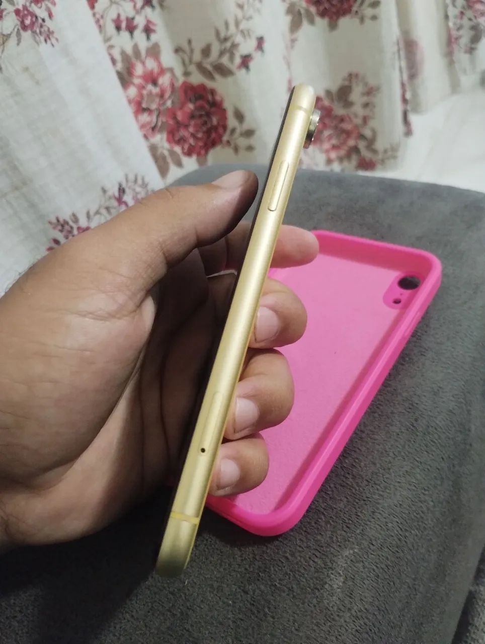 iPhone XR 64GB TODO ORIGINAL BATERIA 76% FACE ID ON - Foto 3