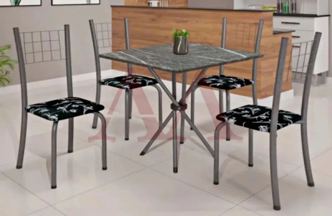 Jogo de Mesa de dani com 4 Cadeiras
