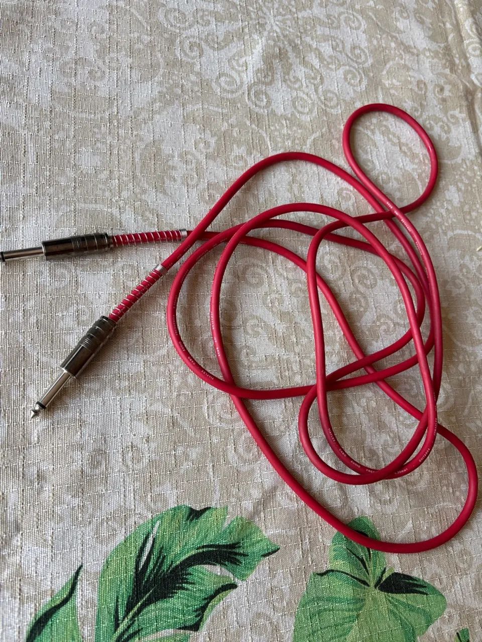 Acessórios para Guitarra: Capotraste, Cabo e Correia - Foto 4