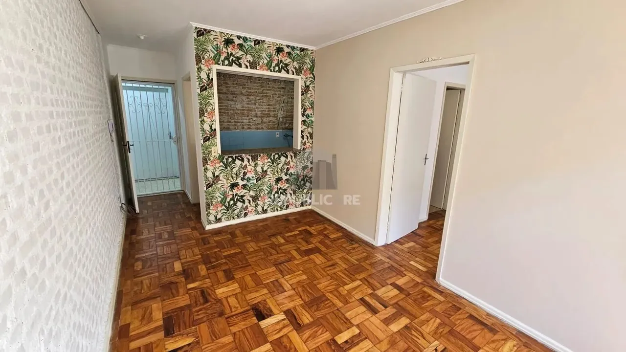 Apartamento para alugar na Cidade Baixa com 37 m² e 1 dormitório/quarto disponível