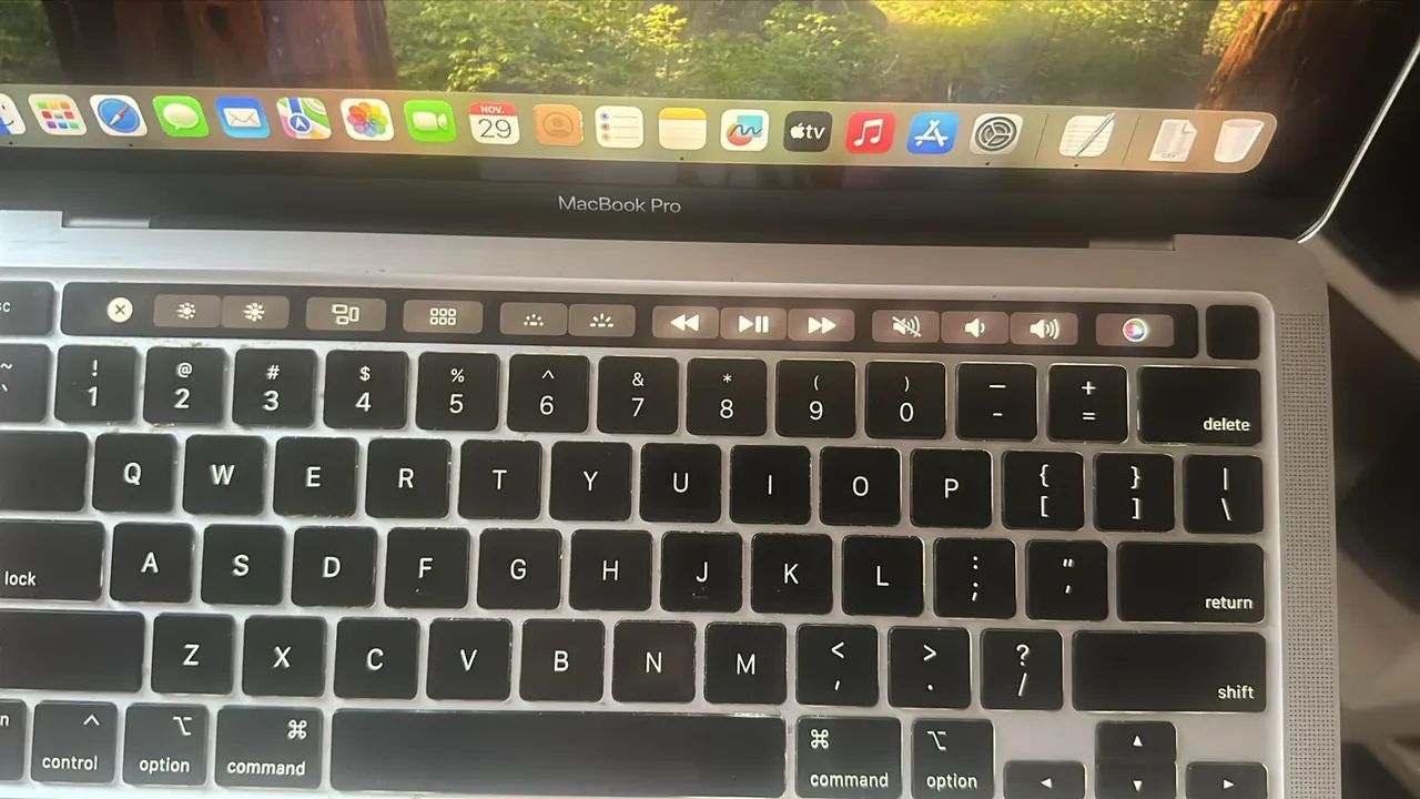 MacBook Pro M1 2020 8gb/256gb seminovo em excelente estado de