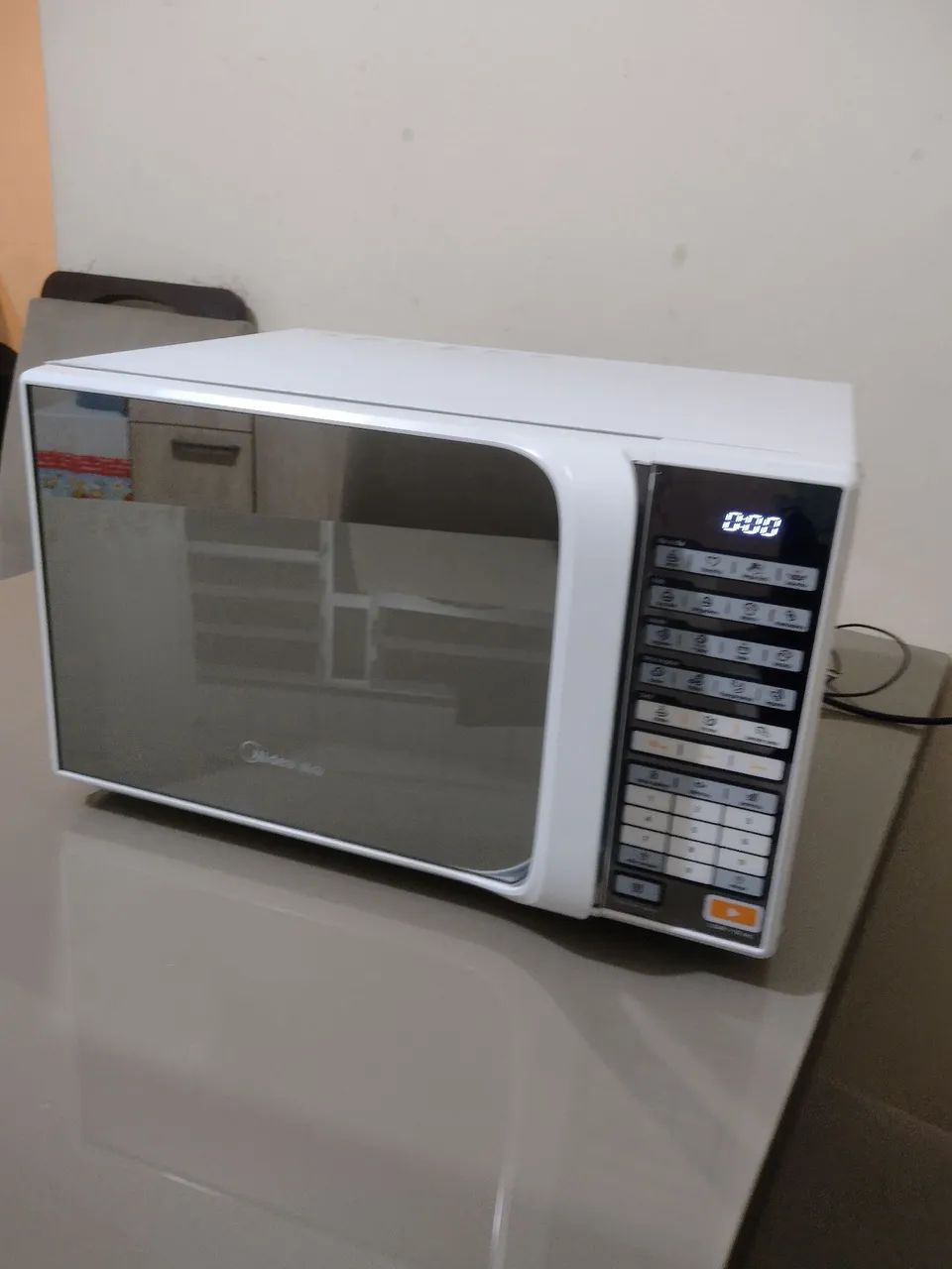 Microondas Midea 30 litros, Espelhado, funcionando perfeitamente 