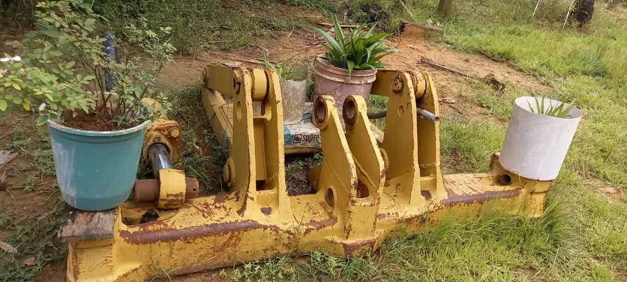 Escarificador D65 komatsu