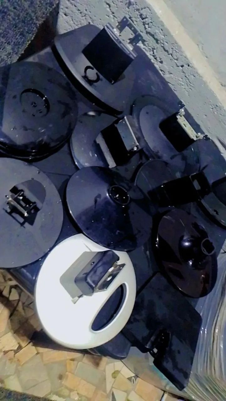 Bases Diversas Para Monitores - Foto 2