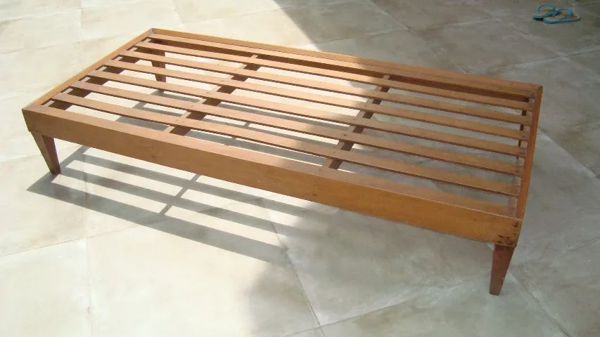 Cama Turca Solteiro Inteiriça Usado- Antiguidade Década De 50 / 60 (Usado) - Foto 5