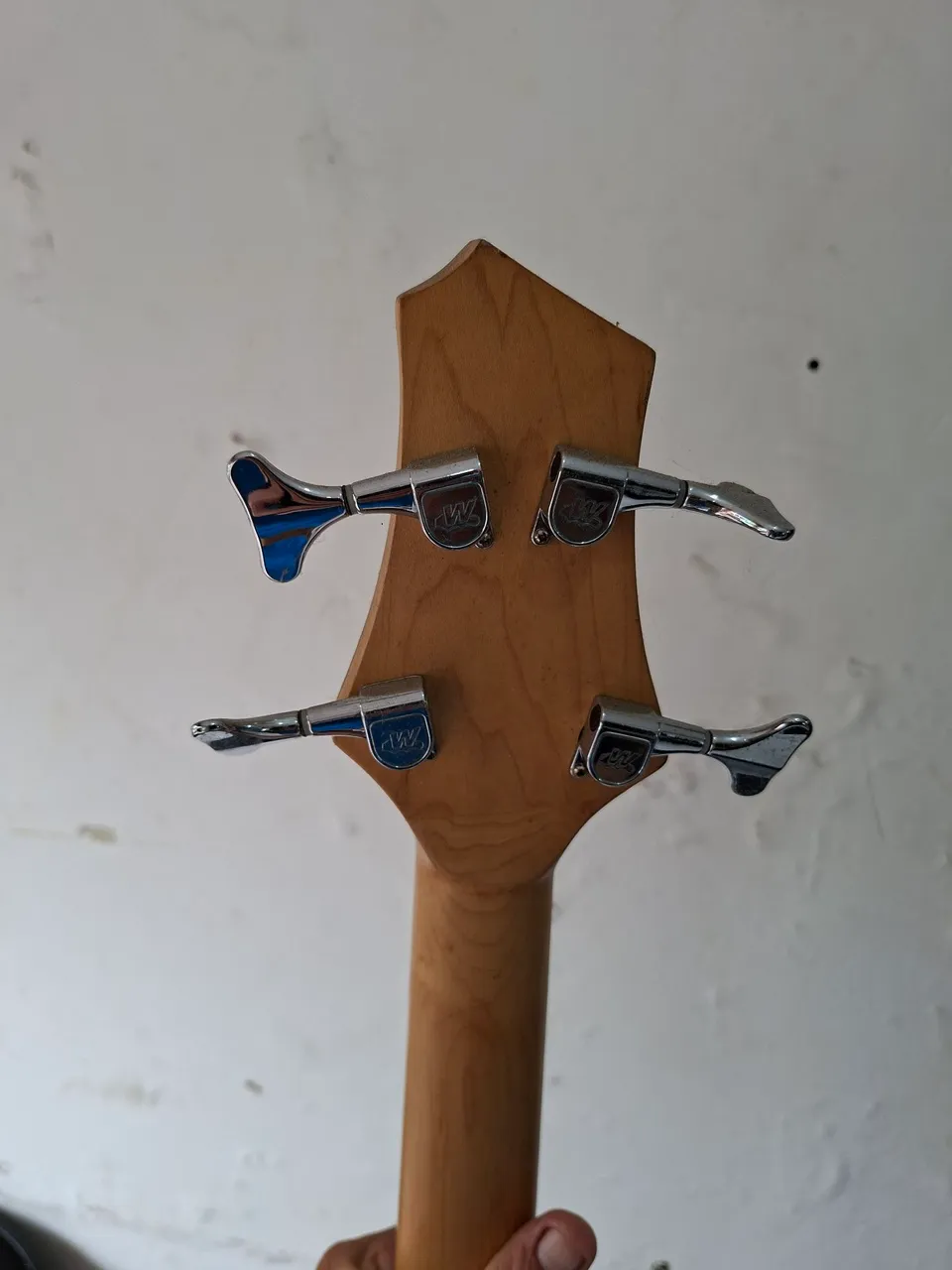 Baixo Elétrico Usado - Ótimo estado