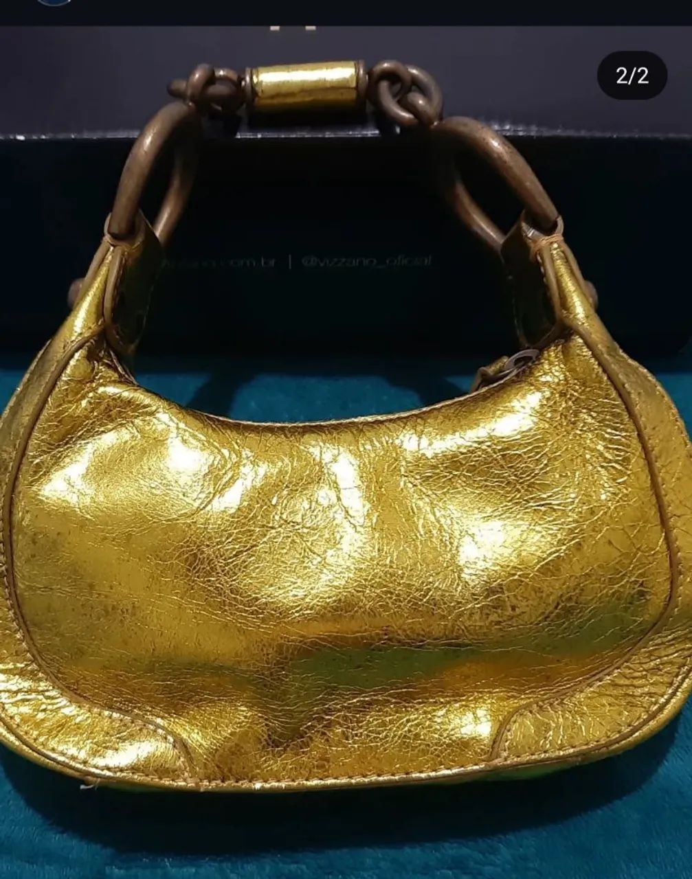 Bolsa Dourada com Detalhes em Strass - Foto 2