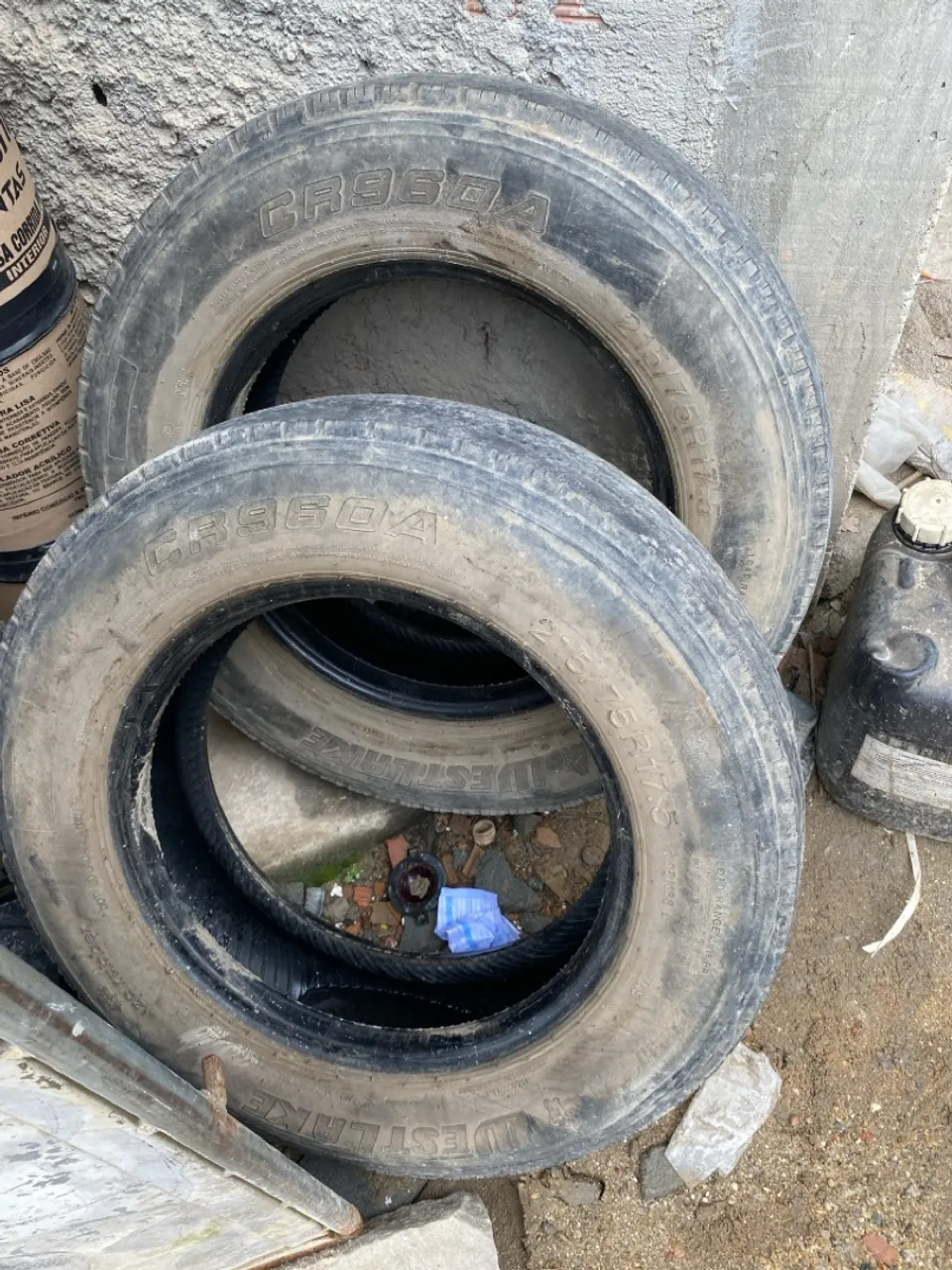 Pneus para Caminhão 215/75R17.5a 215/75