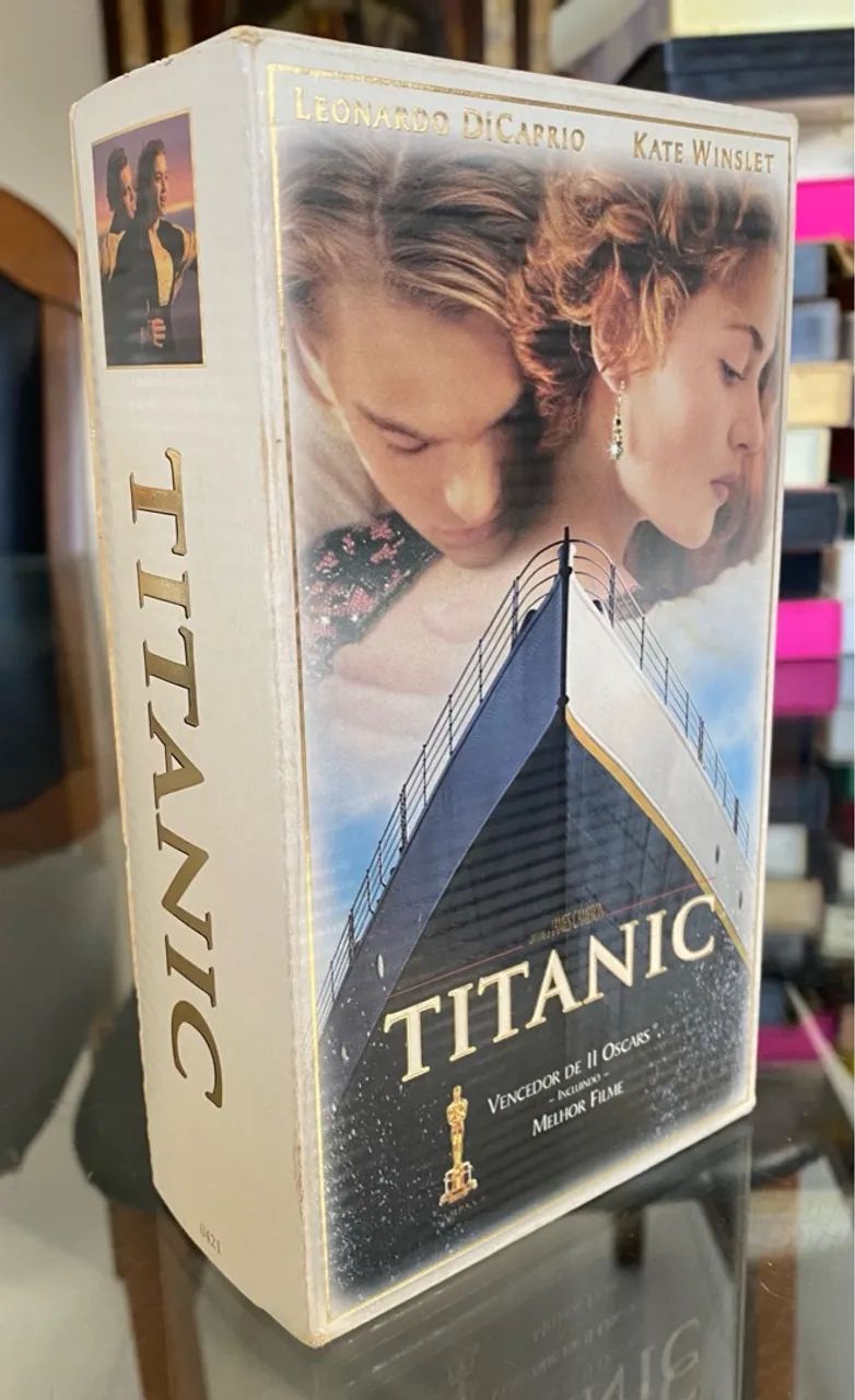 Titanic - 2 Fitas VHS- parte 1 e parte 2- vencedor de 2 oscars