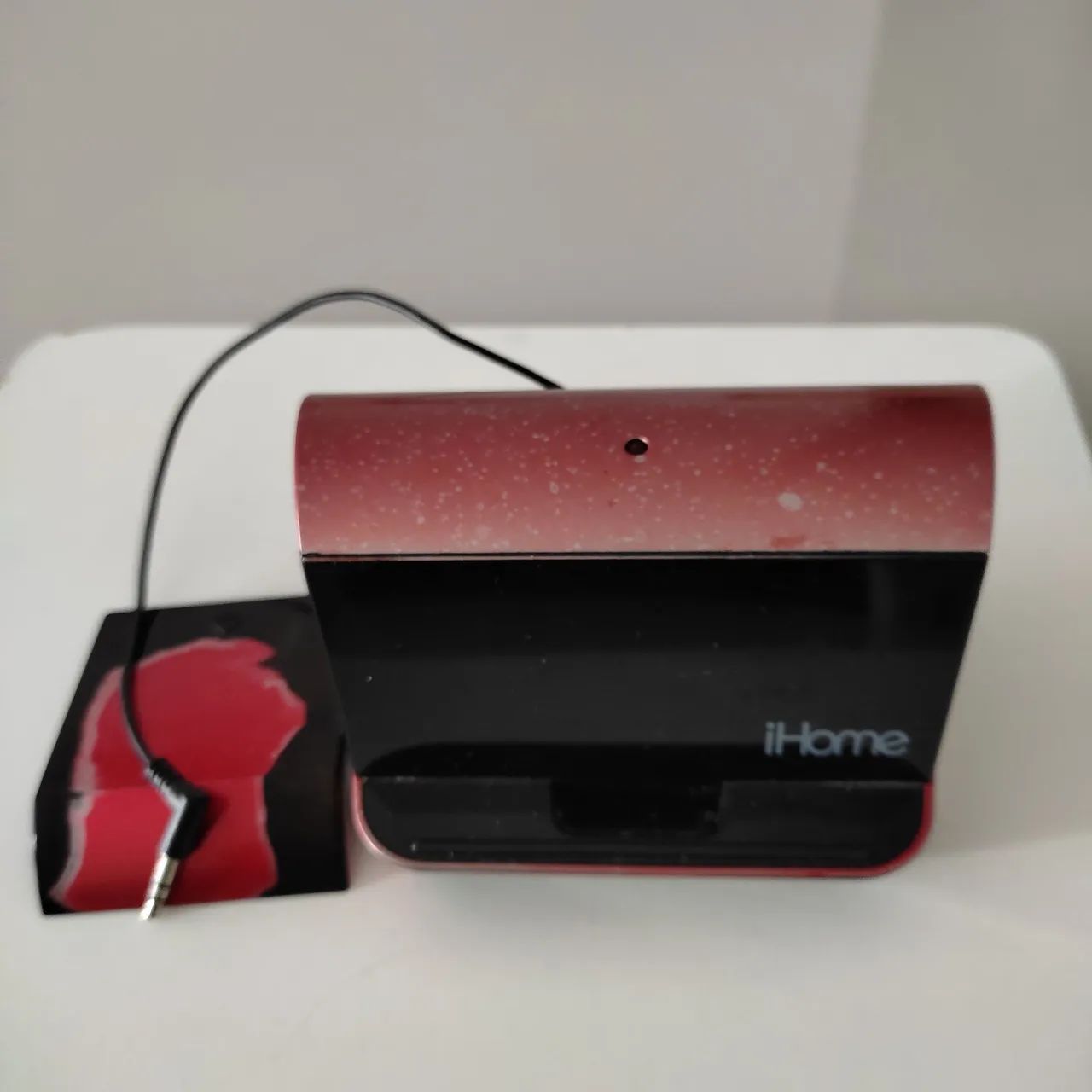 iHome - Caixa de Som Portátil c/ Cabo P2 - Foto 2