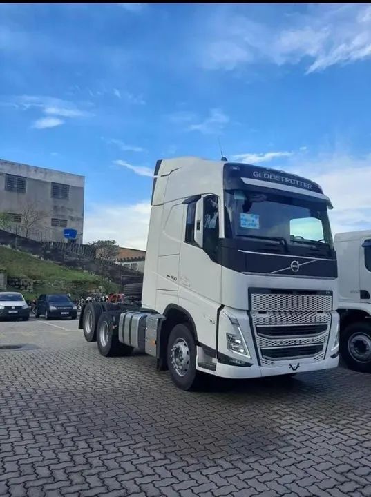 Volvo Fh 460 6x2 globetrotter 2024