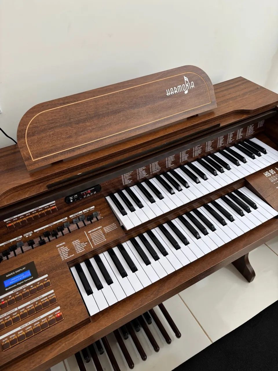 Órgão eletrônico Harmonia HS 95 - Foto 3