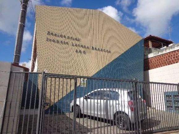 Apartamento no Bancários entre o Bobs e Farmácia Pague Menos