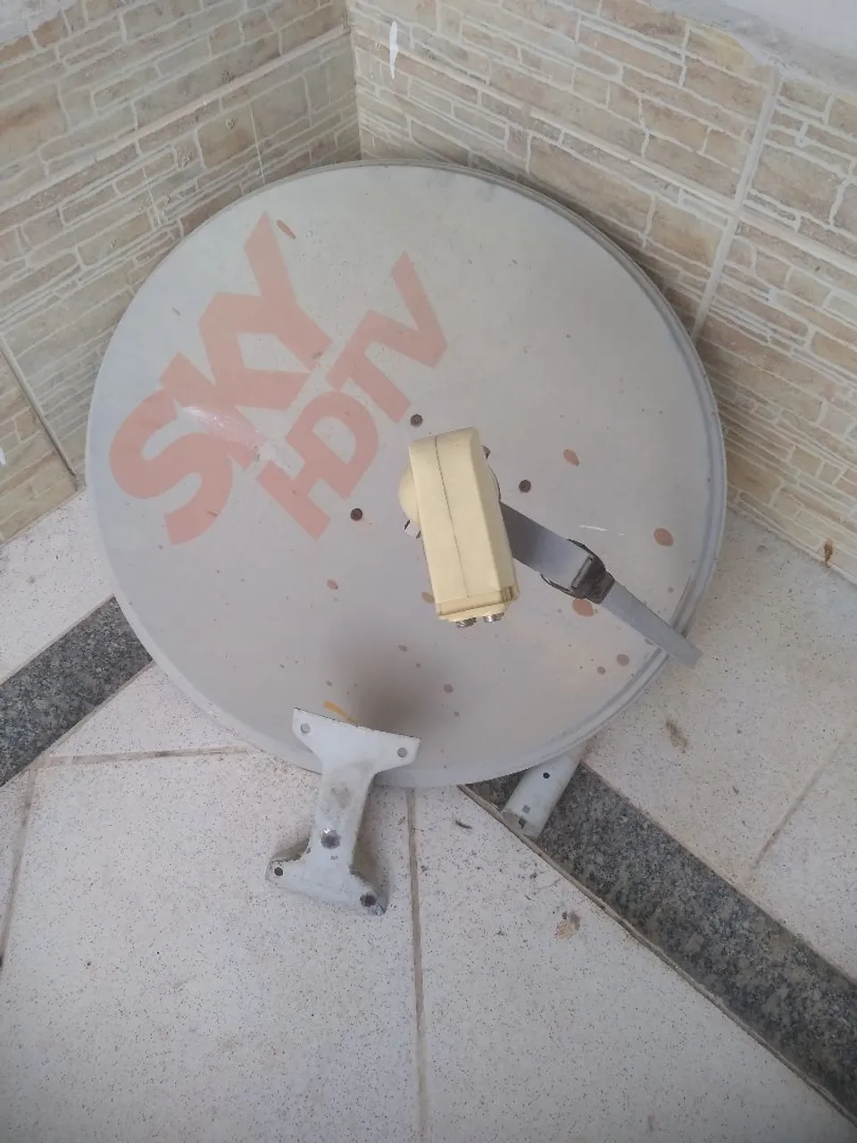 Antena Parabólica Sky HDTV